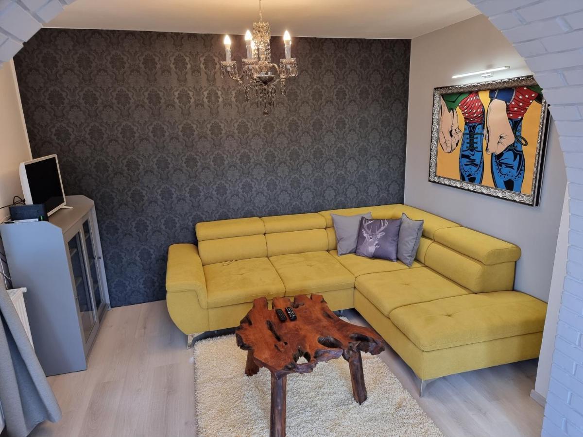 Apartmanhaz 2-6 Fonek Appartement Pécs Buitenkant foto